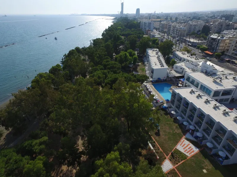 Ամանորը Կիպրոսում՝ Park Beach Hotel 3★
